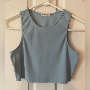 Light blue crop tank size large